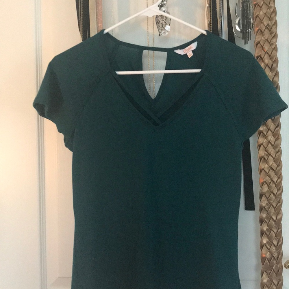 EUC Candies summer shirt w/ front and back detail